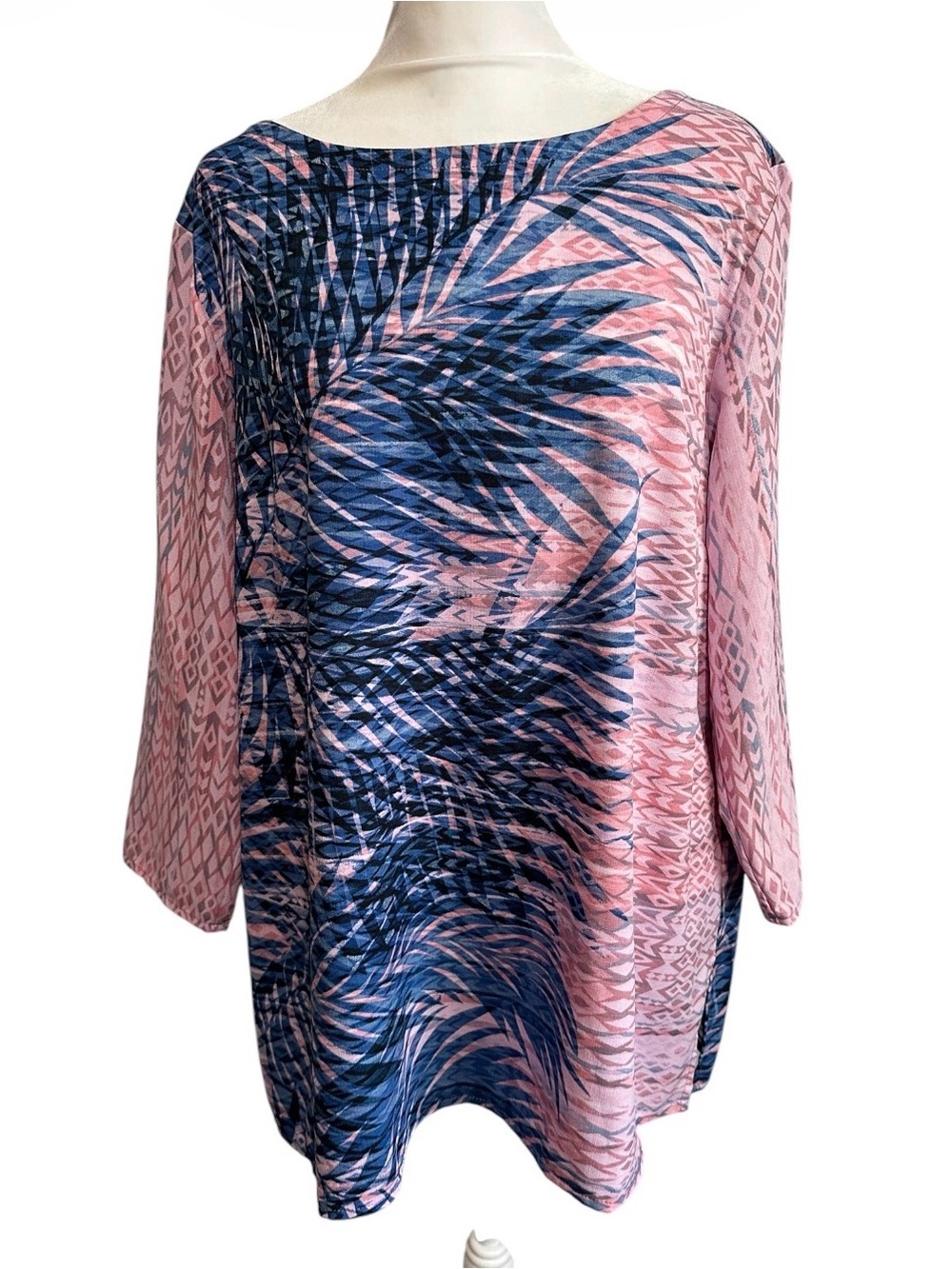Bob Mackie Pink and Navy Abstract Palm Print Top size M